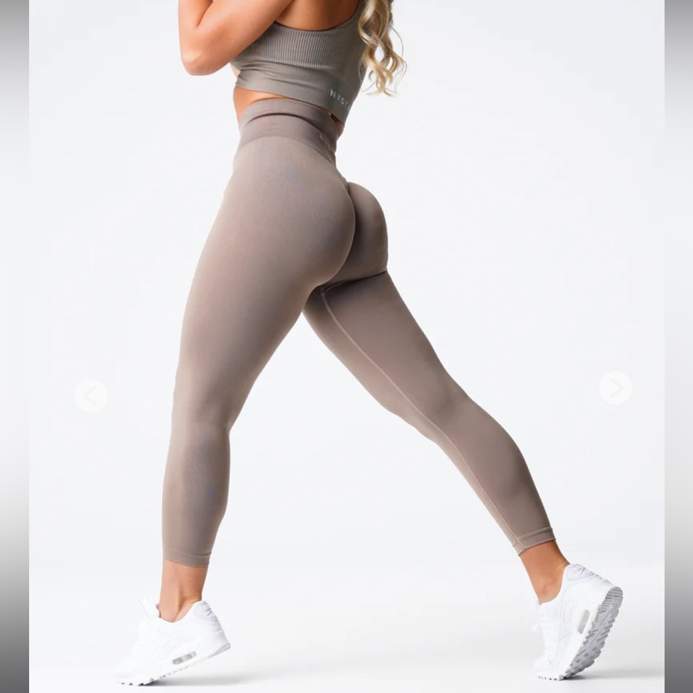 NWT NVGTN Taupe Solid Seamless Leggings